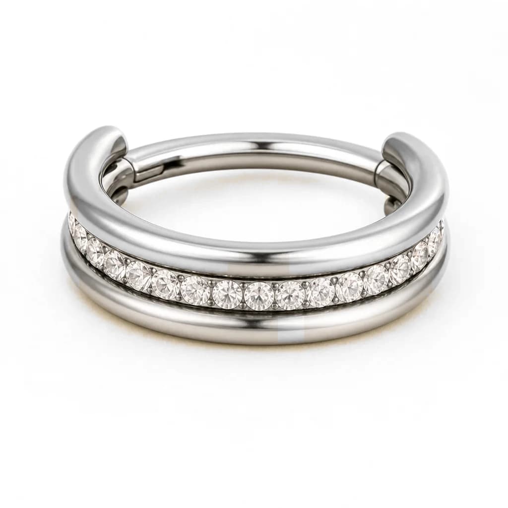 Clicker-Ring, 3 Reihen, Kristalle mittig, Silber mit klarem Kristall
